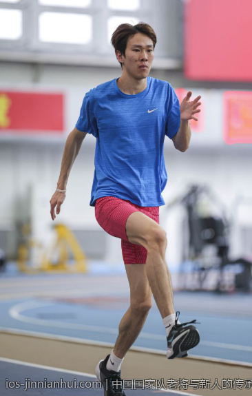 中国国家队老将与新人的传承与融合