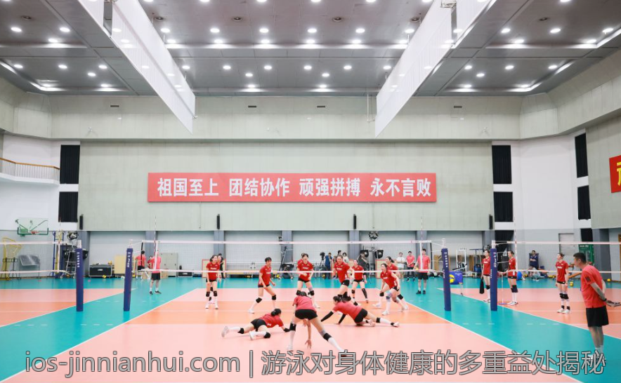 游泳对身体健康的多重益处揭秘